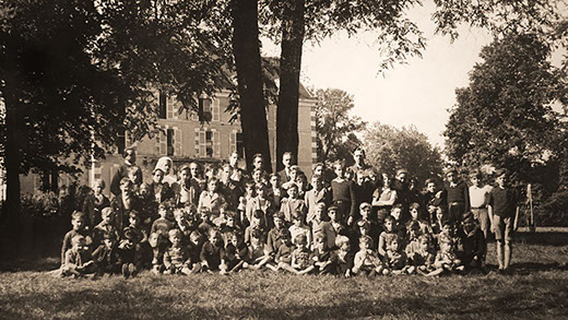 Château de Salleneuve, Montbouy, France